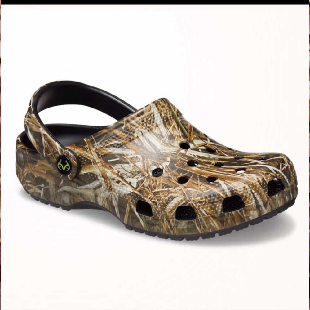 Camouflage Clog Slip-Ons in Brown/Green